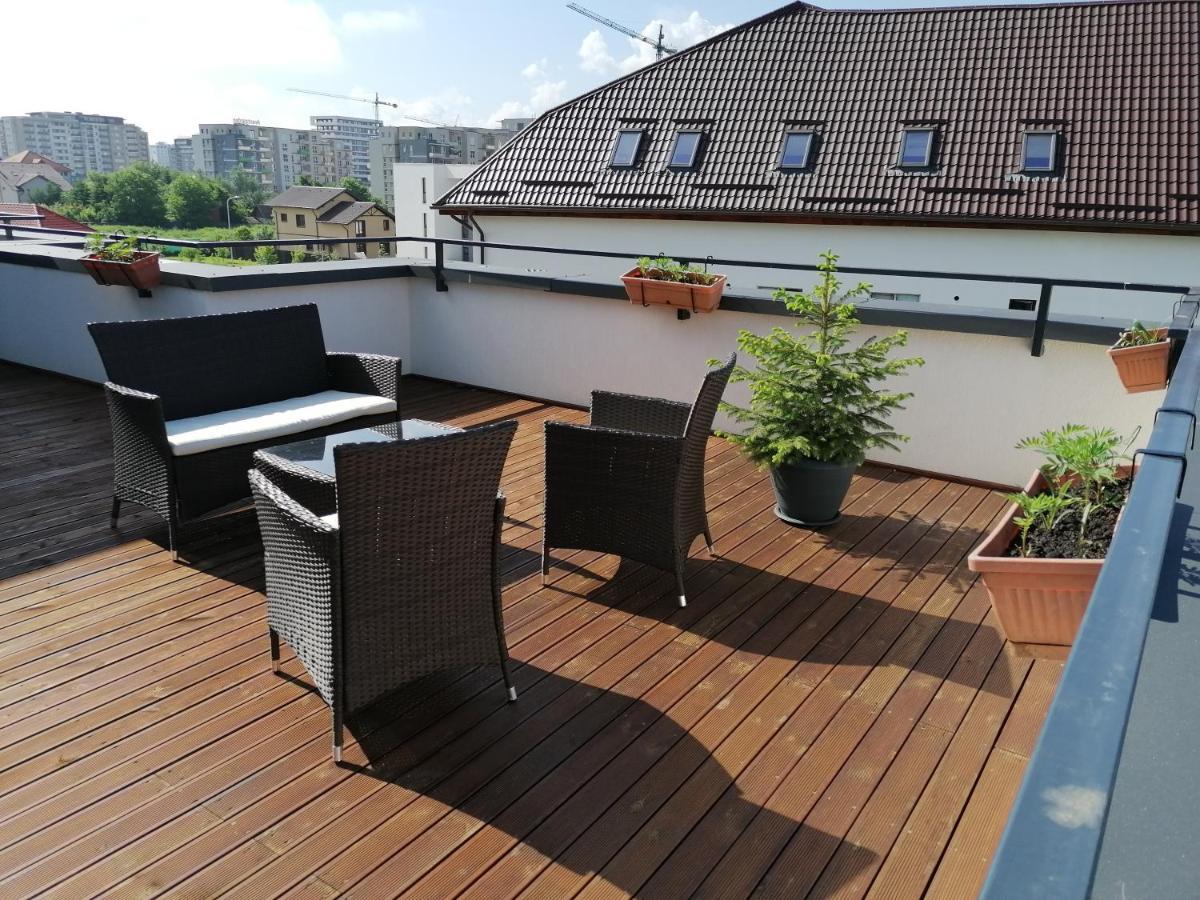 Ama Apartament Cu Terasa 50 Mp & Parcare Braşov Exterior foto