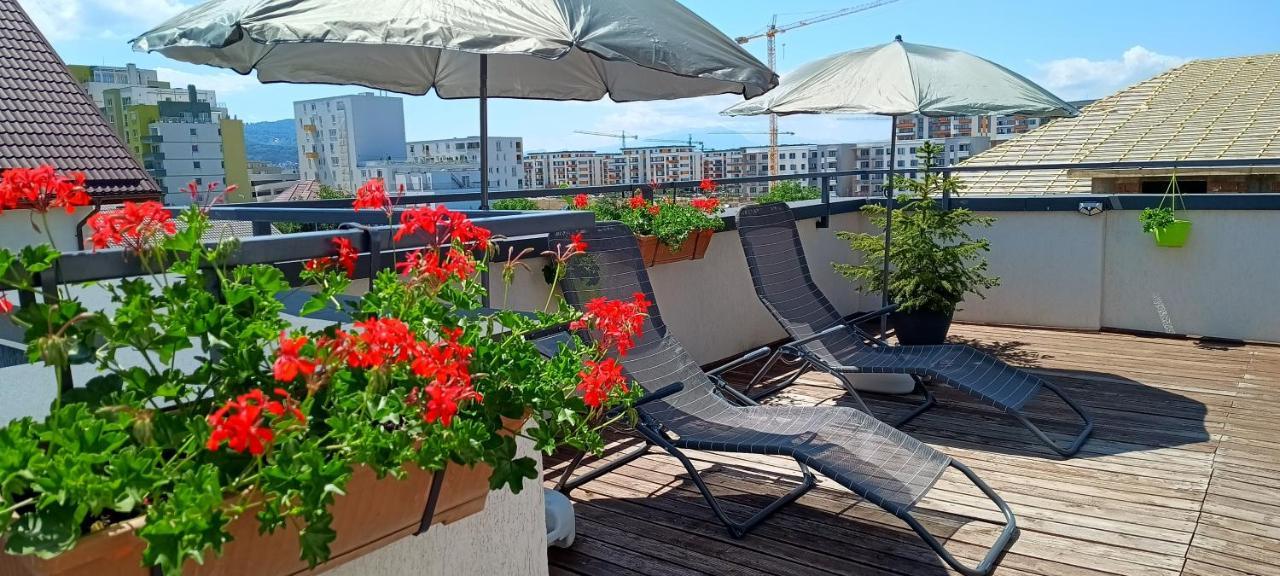 Ama Apartament Cu Terasa 50 Mp & Parcare Braşov Exterior foto